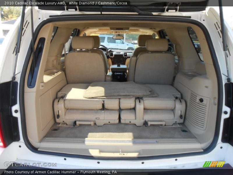 White Diamond / Cashmere/Cocoa 2010 Cadillac Escalade Luxury AWD