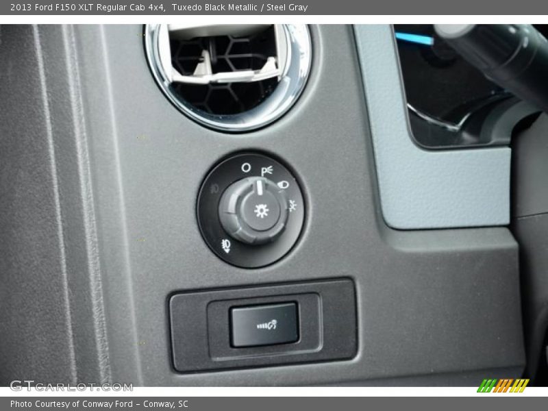 Tuxedo Black Metallic / Steel Gray 2013 Ford F150 XLT Regular Cab 4x4