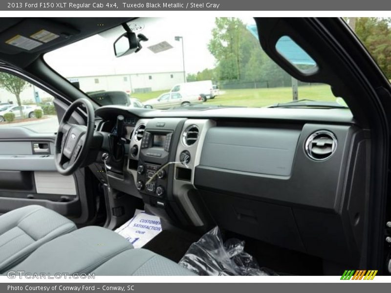 Tuxedo Black Metallic / Steel Gray 2013 Ford F150 XLT Regular Cab 4x4