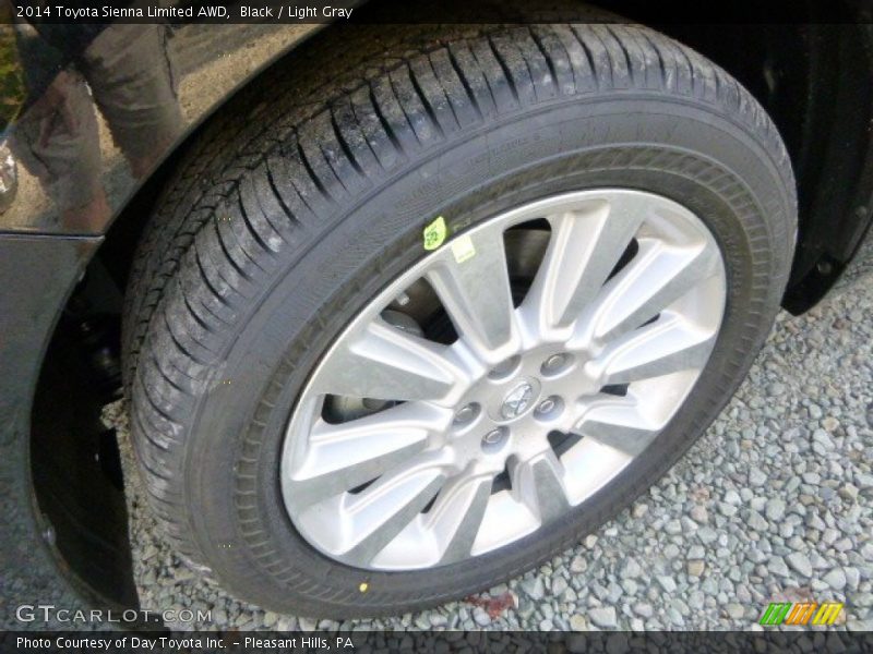 Black / Light Gray 2014 Toyota Sienna Limited AWD