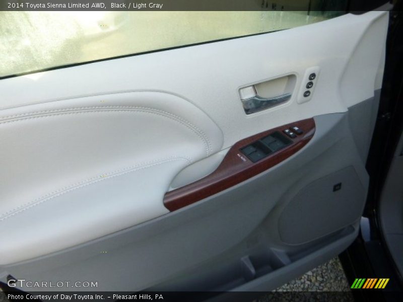 Black / Light Gray 2014 Toyota Sienna Limited AWD