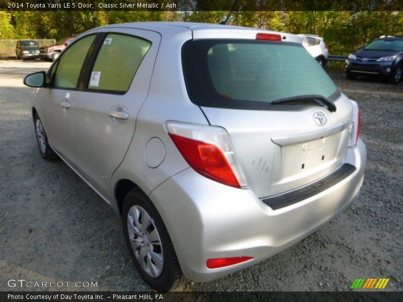 Classic Silver Metallic / Ash 2014 Toyota Yaris LE 5 Door