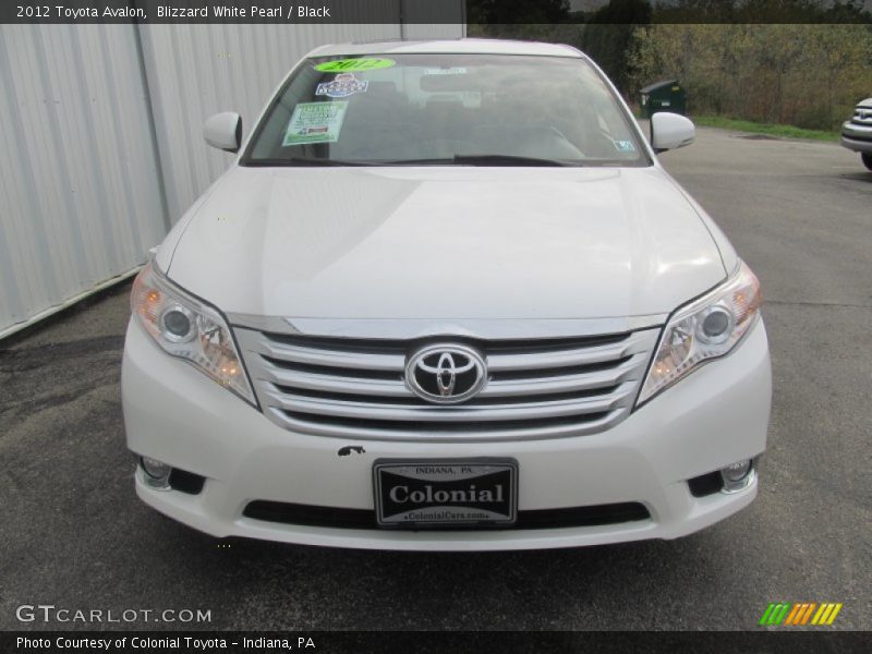 Blizzard White Pearl / Black 2012 Toyota Avalon