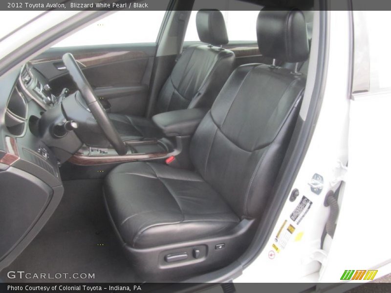 Blizzard White Pearl / Black 2012 Toyota Avalon