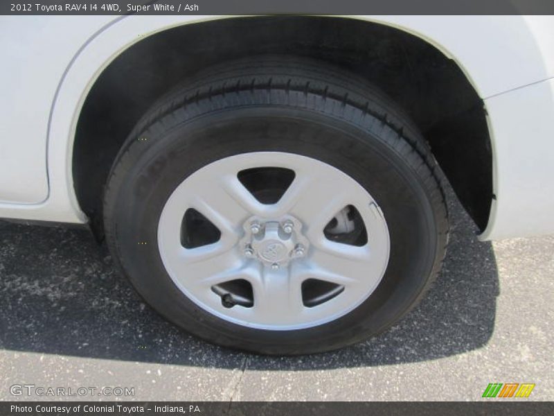 Super White / Ash 2012 Toyota RAV4 I4 4WD