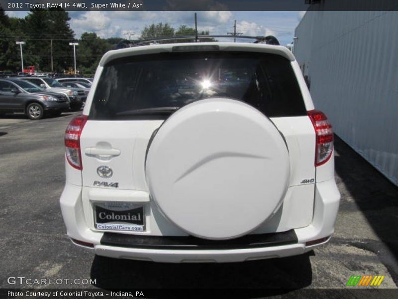 Super White / Ash 2012 Toyota RAV4 I4 4WD