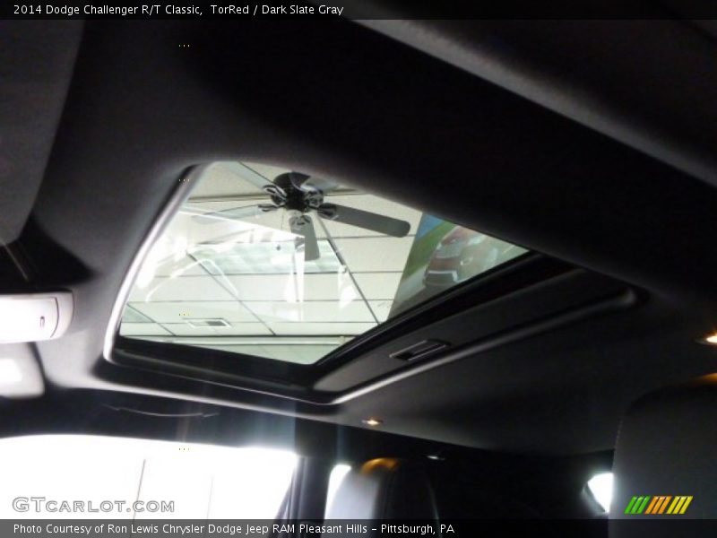 TorRed / Dark Slate Gray 2014 Dodge Challenger R/T Classic