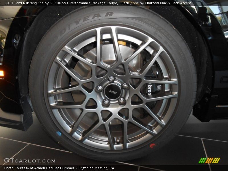 Black / Shelby Charcoal Black/Black Accent 2013 Ford Mustang Shelby GT500 SVT Performance Package Coupe