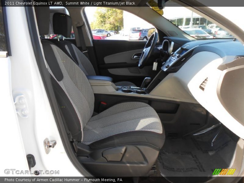Summit White / Light Titanium/Jet Black 2011 Chevrolet Equinox LT AWD