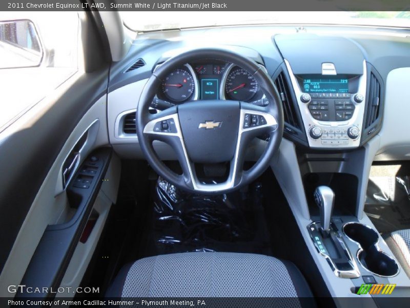 Summit White / Light Titanium/Jet Black 2011 Chevrolet Equinox LT AWD