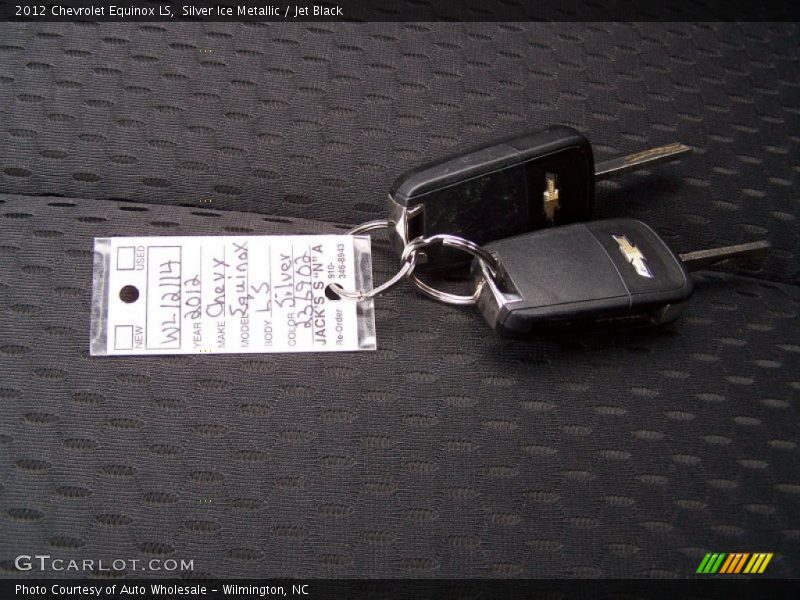 Silver Ice Metallic / Jet Black 2012 Chevrolet Equinox LS