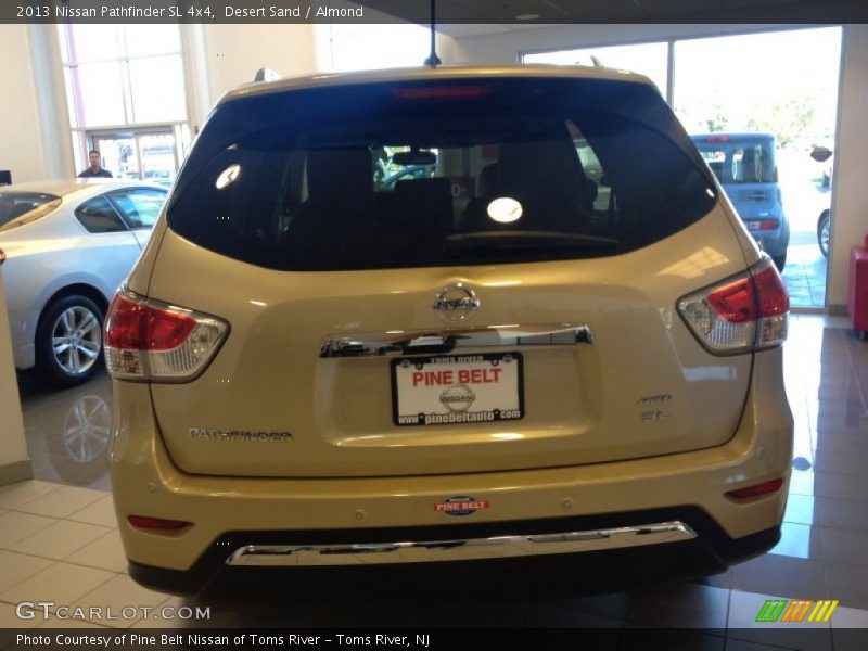 Desert Sand / Almond 2013 Nissan Pathfinder SL 4x4