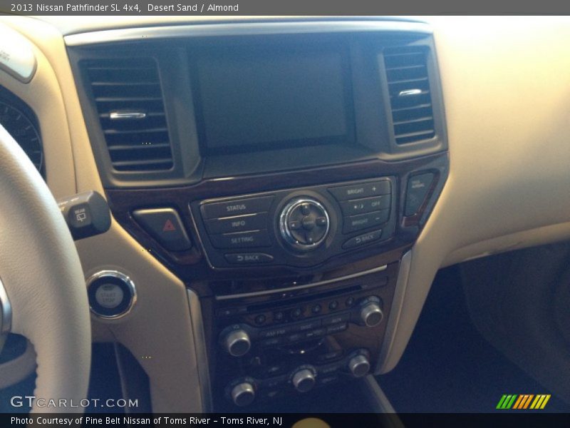 Desert Sand / Almond 2013 Nissan Pathfinder SL 4x4