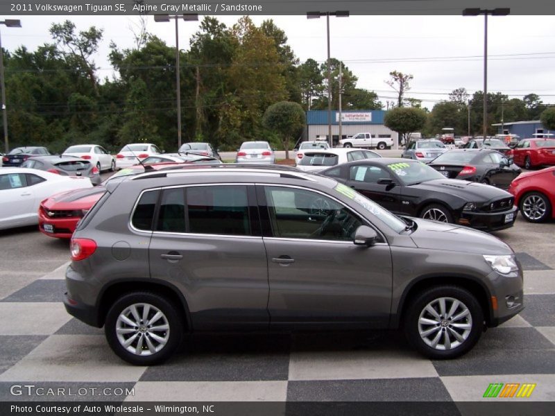 Alpine Gray Metallic / Sandstone 2011 Volkswagen Tiguan SE