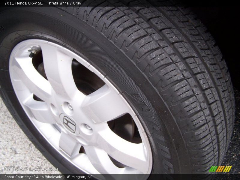 Taffeta White / Gray 2011 Honda CR-V SE