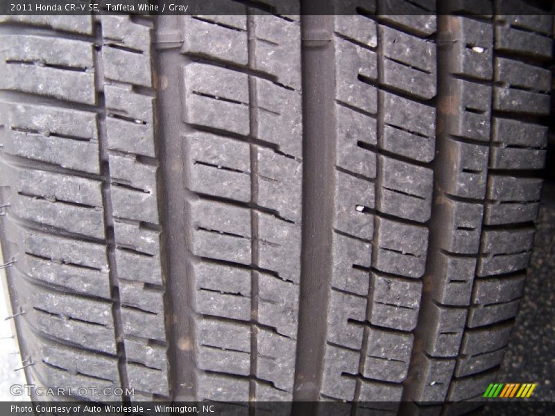 Taffeta White / Gray 2011 Honda CR-V SE