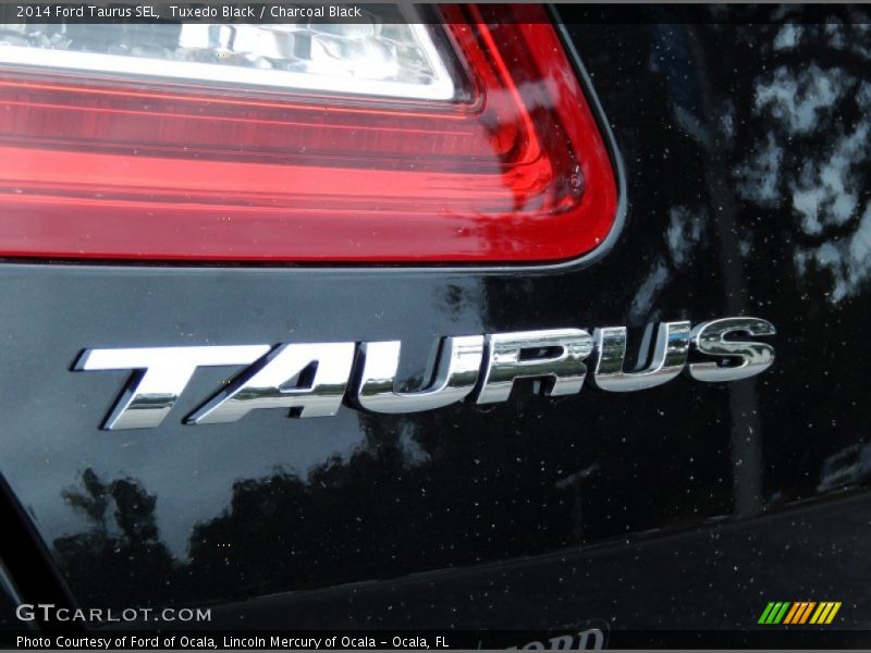 Tuxedo Black / Charcoal Black 2014 Ford Taurus SEL