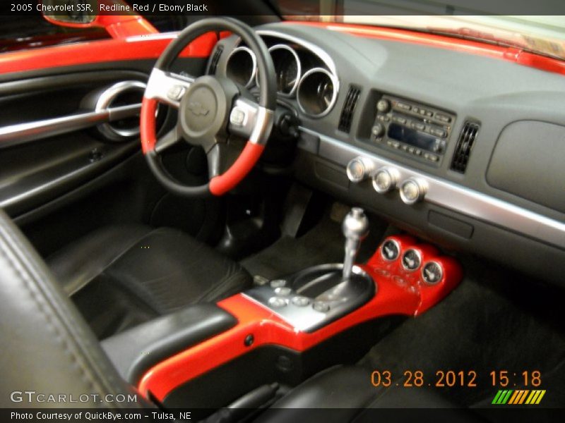Redline Red / Ebony Black 2005 Chevrolet SSR