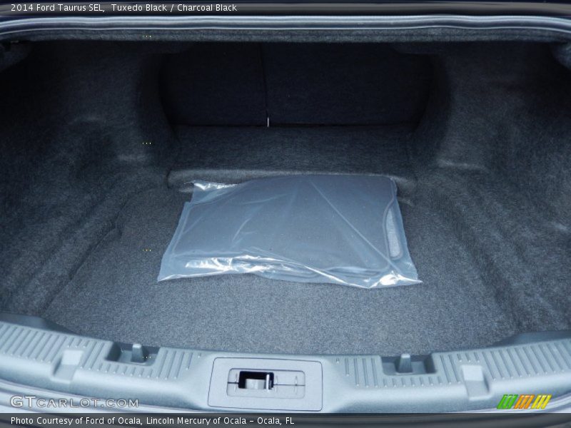 Tuxedo Black / Charcoal Black 2014 Ford Taurus SEL