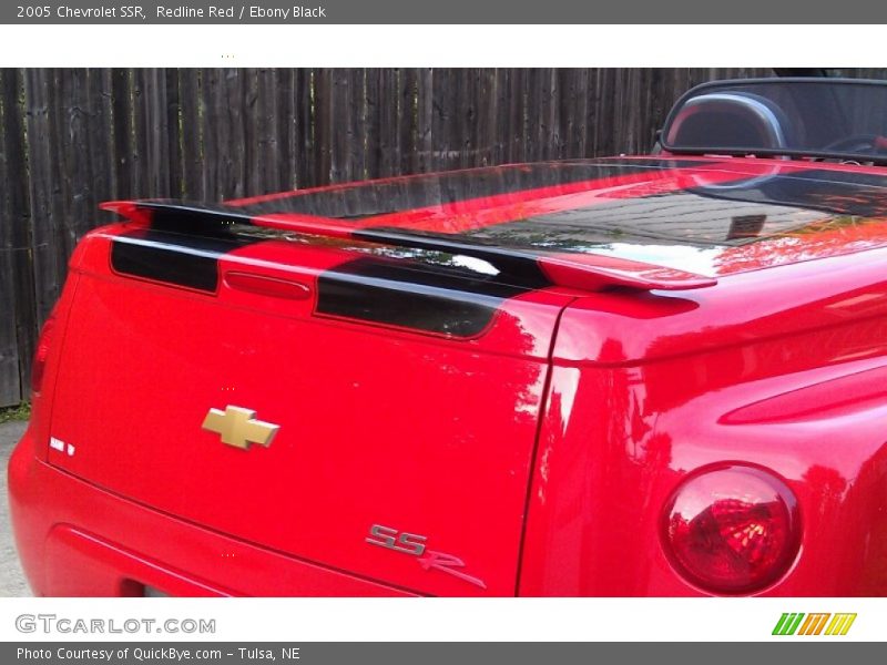 Redline Red / Ebony Black 2005 Chevrolet SSR