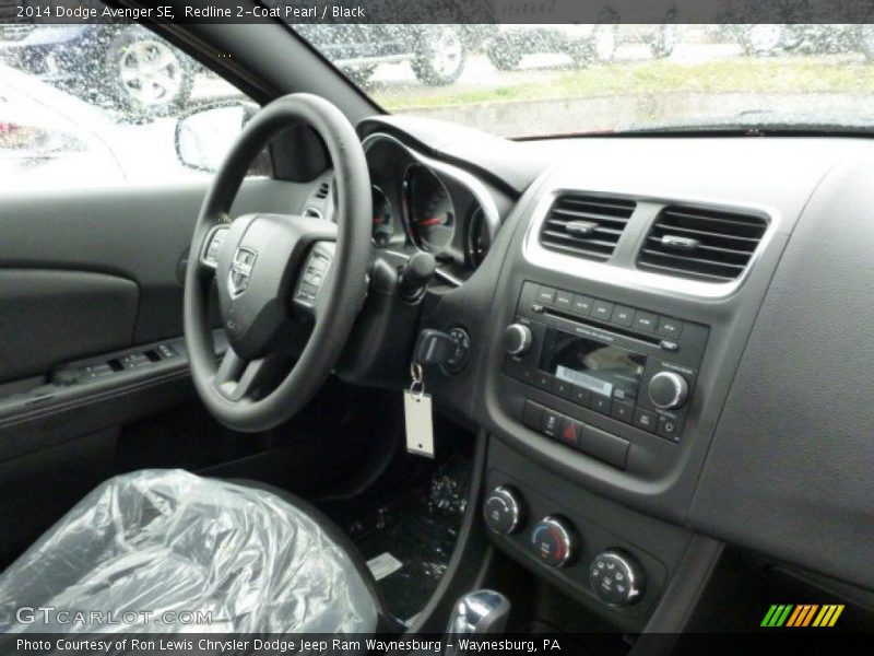 Redline 2-Coat Pearl / Black 2014 Dodge Avenger SE