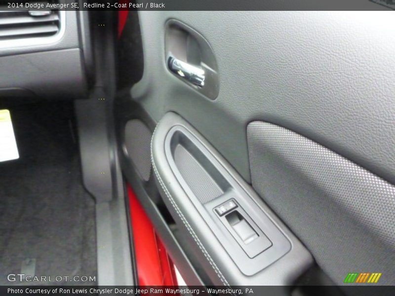 Redline 2-Coat Pearl / Black 2014 Dodge Avenger SE