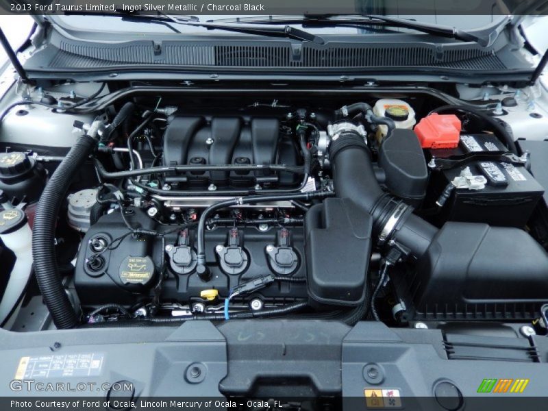 Ingot Silver Metallic / Charcoal Black 2013 Ford Taurus Limited