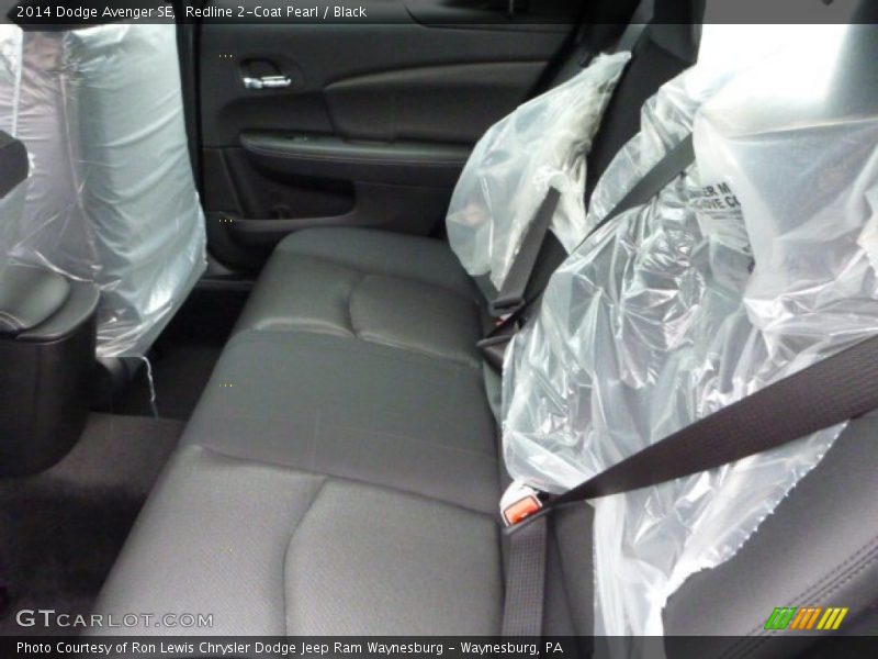 Redline 2-Coat Pearl / Black 2014 Dodge Avenger SE