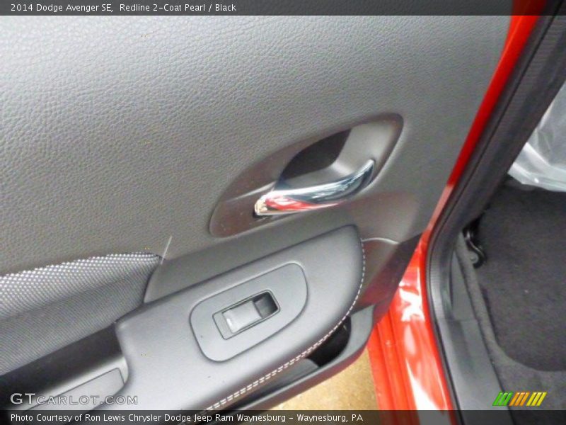 Redline 2-Coat Pearl / Black 2014 Dodge Avenger SE