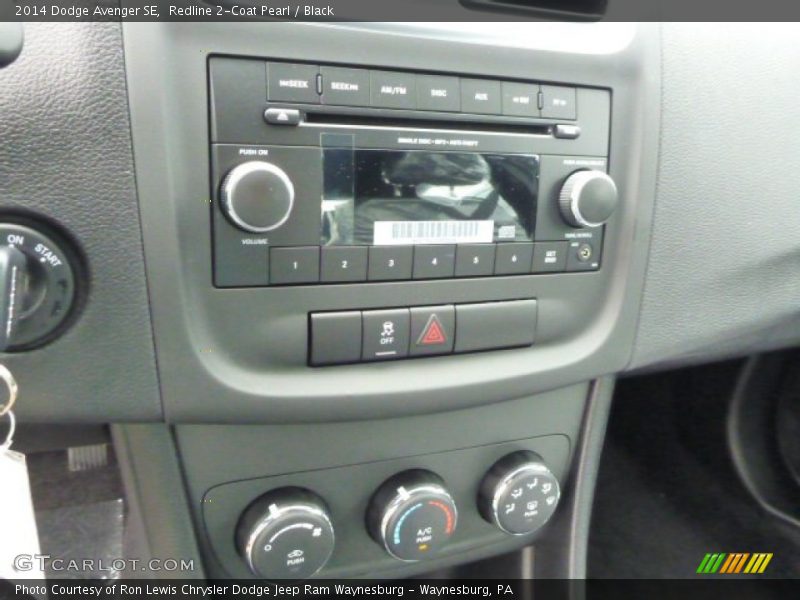 Redline 2-Coat Pearl / Black 2014 Dodge Avenger SE