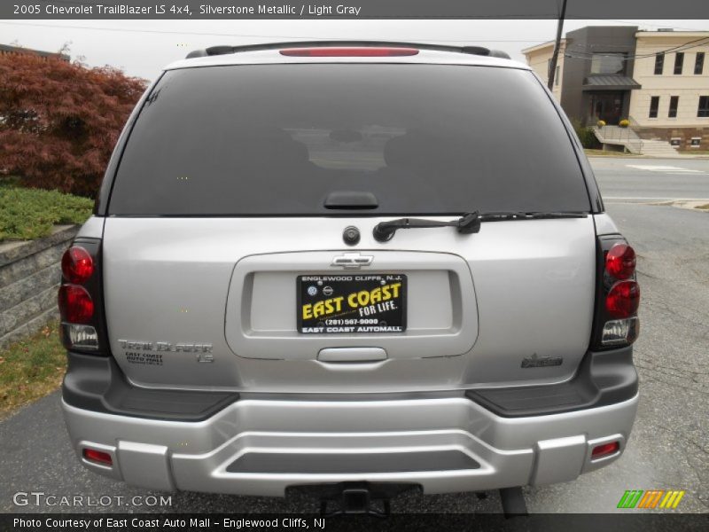 Silverstone Metallic / Light Gray 2005 Chevrolet TrailBlazer LS 4x4