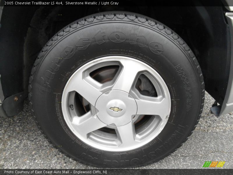 Silverstone Metallic / Light Gray 2005 Chevrolet TrailBlazer LS 4x4