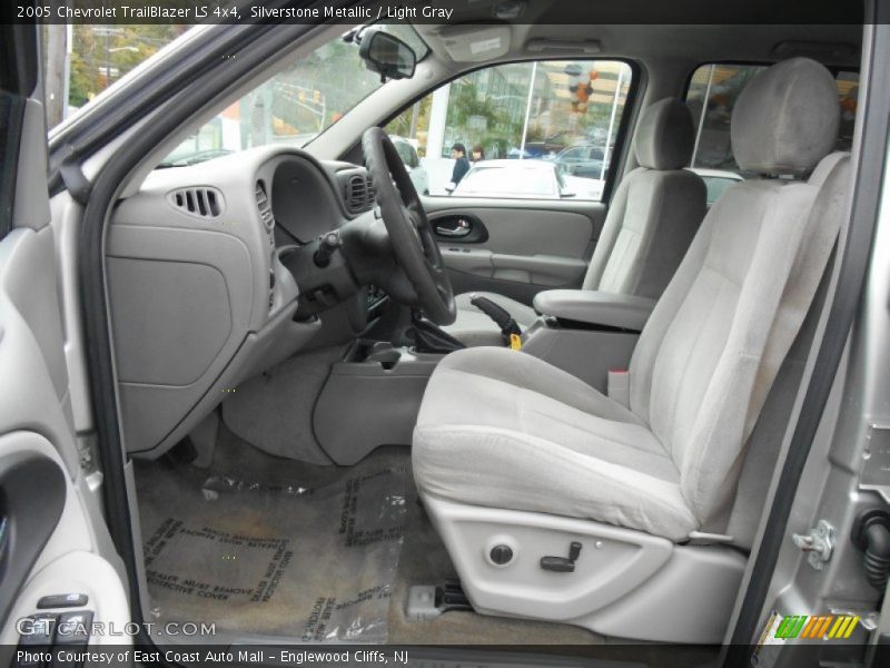 Silverstone Metallic / Light Gray 2005 Chevrolet TrailBlazer LS 4x4
