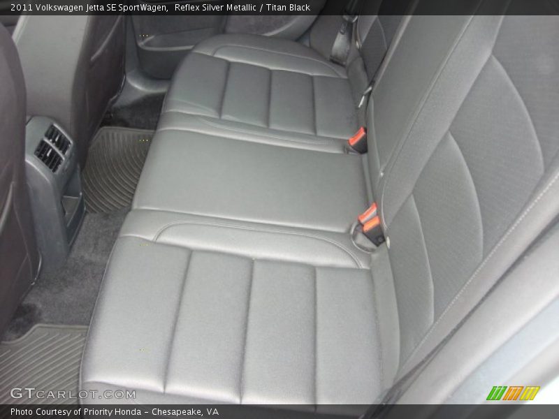 Reflex Silver Metallic / Titan Black 2011 Volkswagen Jetta SE SportWagen