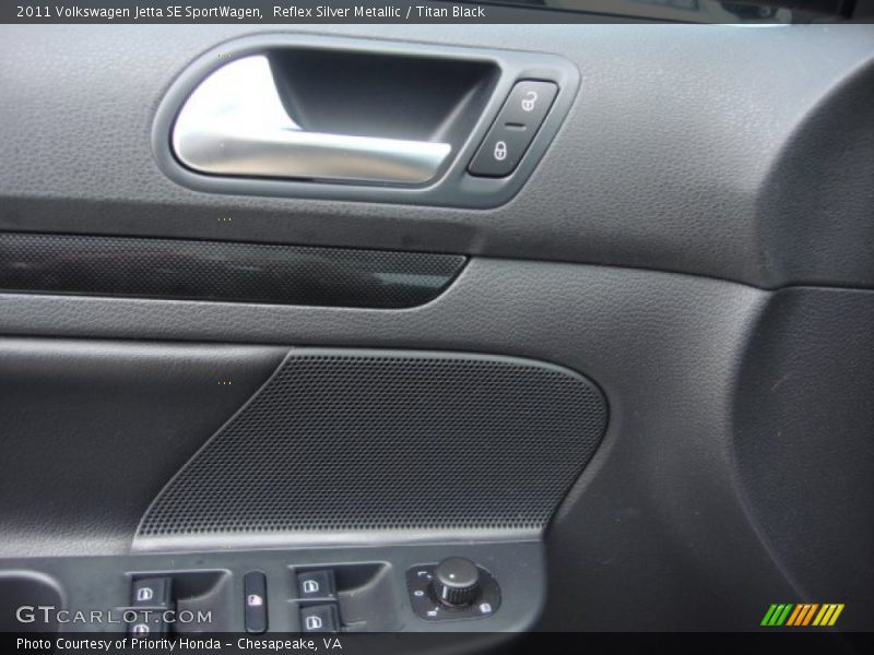 Reflex Silver Metallic / Titan Black 2011 Volkswagen Jetta SE SportWagen