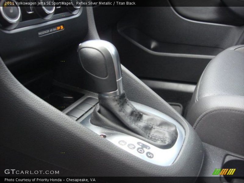 Reflex Silver Metallic / Titan Black 2011 Volkswagen Jetta SE SportWagen