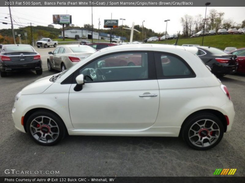 Bianco Perla (Pearl White Tri-Coat) / Sport Marrone/Grigio/Nero (Brown/Gray/Black) 2013 Fiat 500 Sport