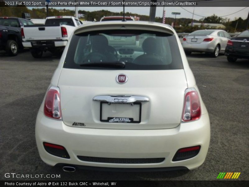 Bianco Perla (Pearl White Tri-Coat) / Sport Marrone/Grigio/Nero (Brown/Gray/Black) 2013 Fiat 500 Sport