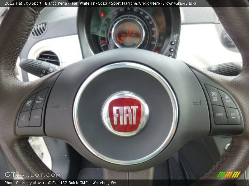 Bianco Perla (Pearl White Tri-Coat) / Sport Marrone/Grigio/Nero (Brown/Gray/Black) 2013 Fiat 500 Sport