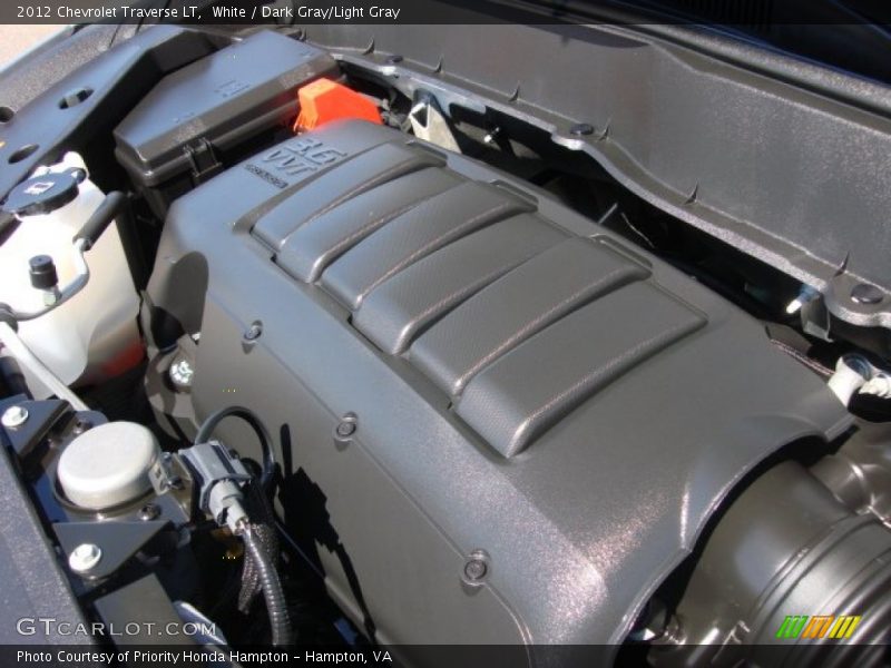 White / Dark Gray/Light Gray 2012 Chevrolet Traverse LT