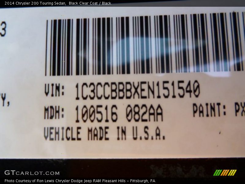 Black Clear Coat / Black 2014 Chrysler 200 Touring Sedan