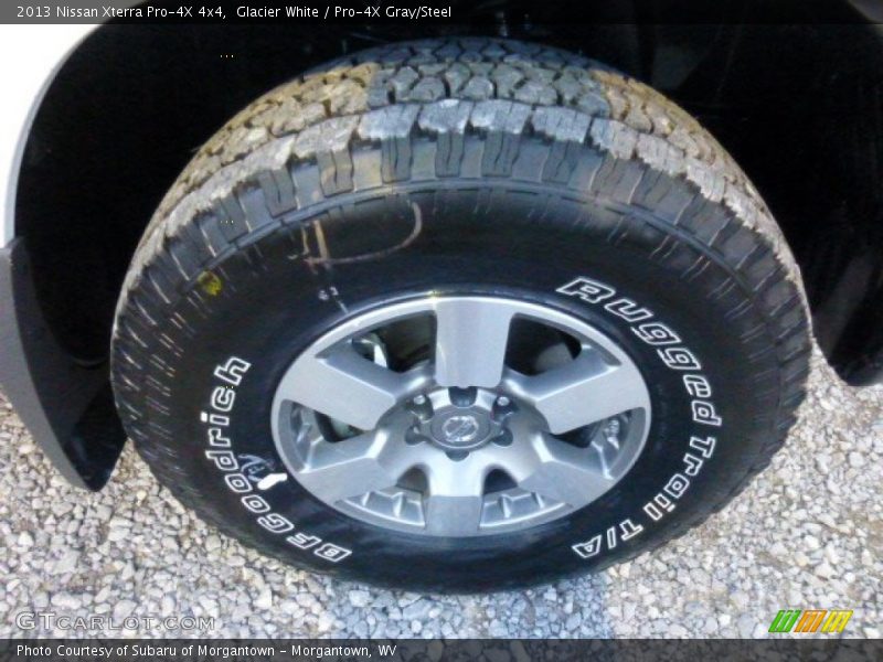 Glacier White / Pro-4X Gray/Steel 2013 Nissan Xterra Pro-4X 4x4