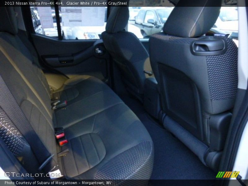 Glacier White / Pro-4X Gray/Steel 2013 Nissan Xterra Pro-4X 4x4