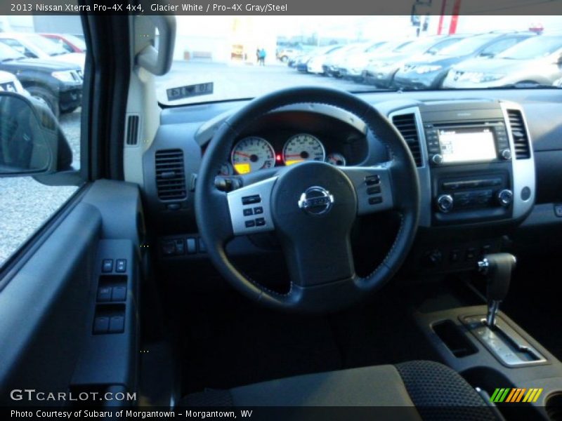 Glacier White / Pro-4X Gray/Steel 2013 Nissan Xterra Pro-4X 4x4