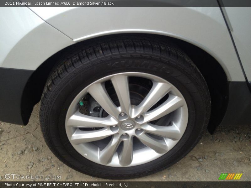 Diamond Silver / Black 2011 Hyundai Tucson Limited AWD