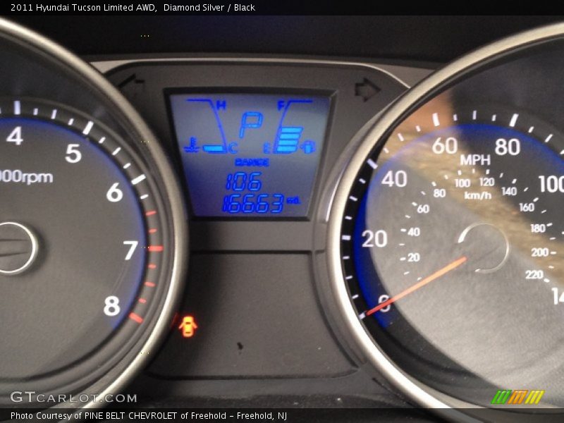Diamond Silver / Black 2011 Hyundai Tucson Limited AWD