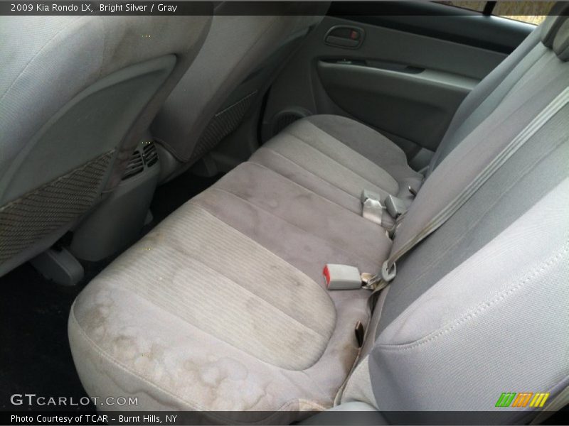 Bright Silver / Gray 2009 Kia Rondo LX