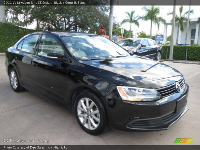 Black / Cornsilk Beige 2011 Volkswagen Jetta SE Sedan