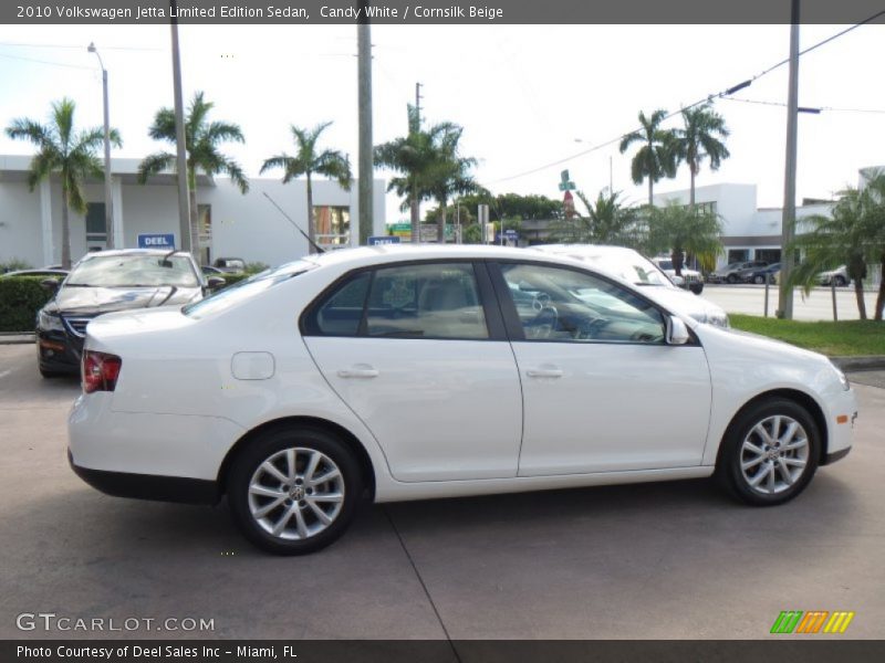 Candy White / Cornsilk Beige 2010 Volkswagen Jetta Limited Edition Sedan