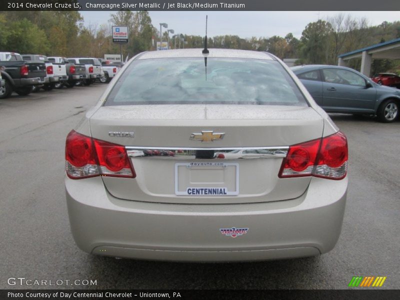 Champagne Silver Metallic / Jet Black/Medium Titanium 2014 Chevrolet Cruze LS